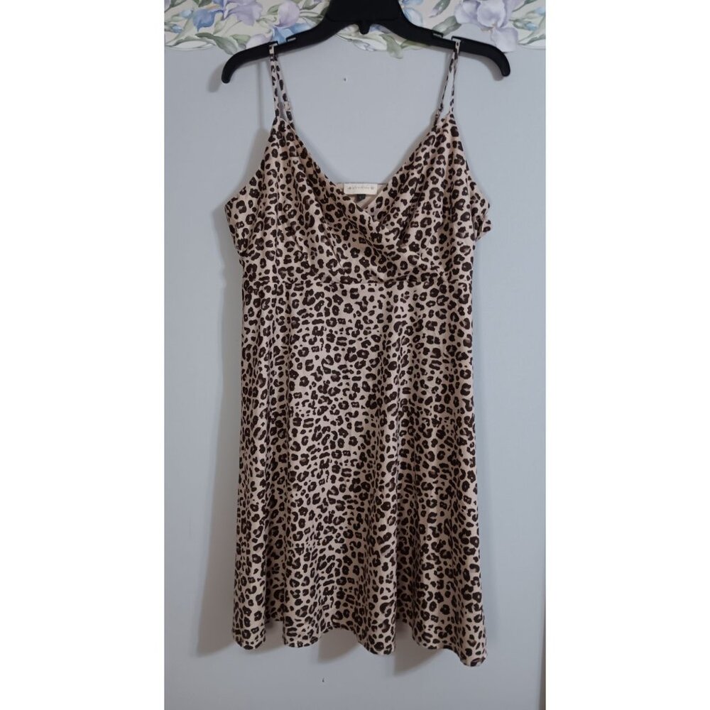 Alredine Large Lined Leopard Print Fit Flare Stretch Casual Occasion Dress